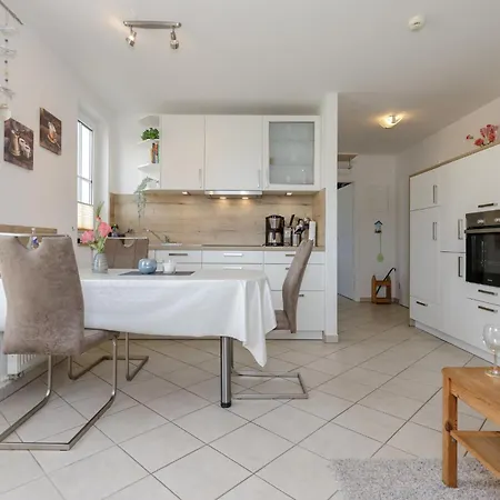 Apartment Zum Glueckswinkel Antes 9 Kuehlungsborn